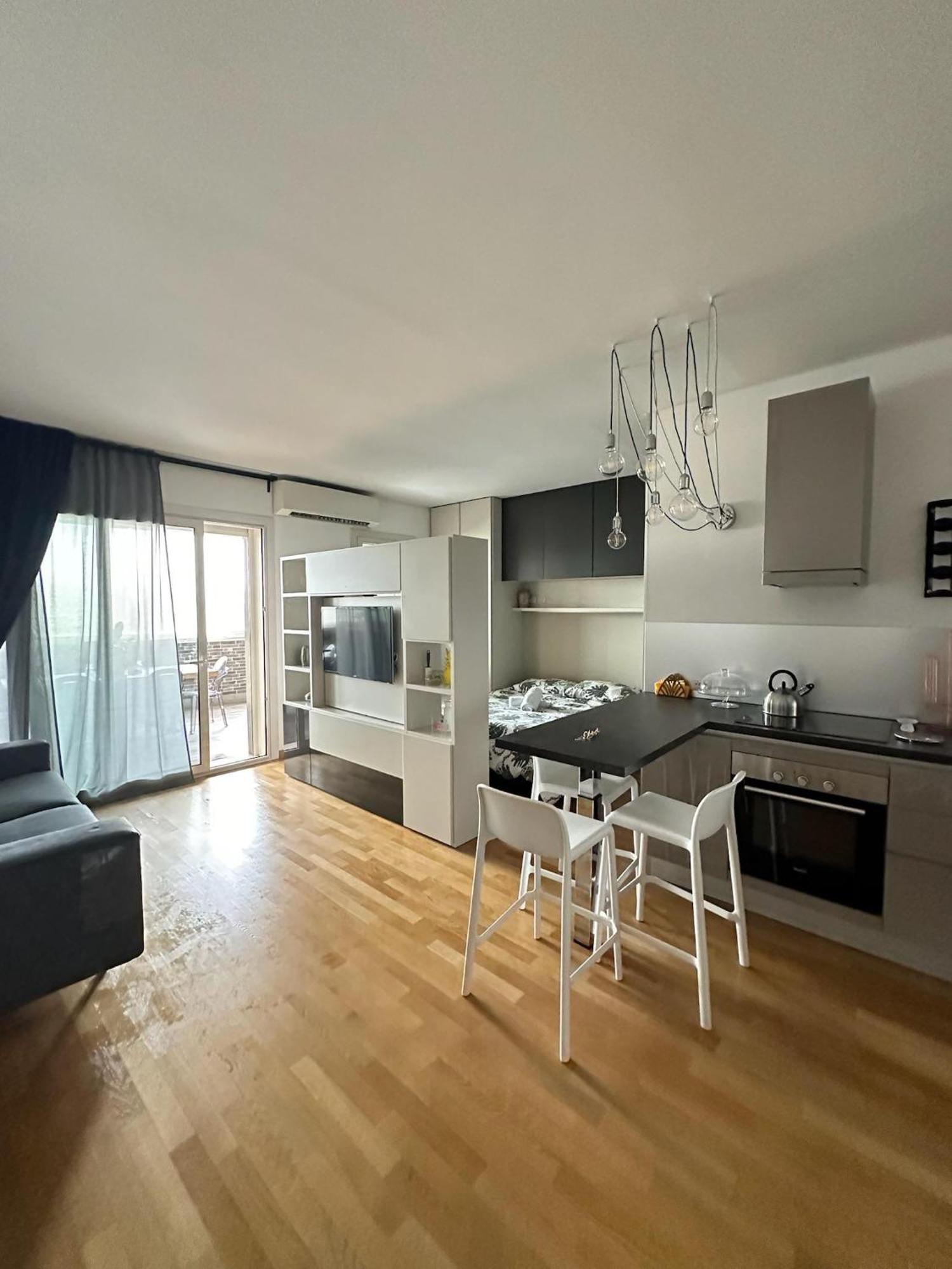 ローマModern Loft Privateアパートメント エクステリア 写真
