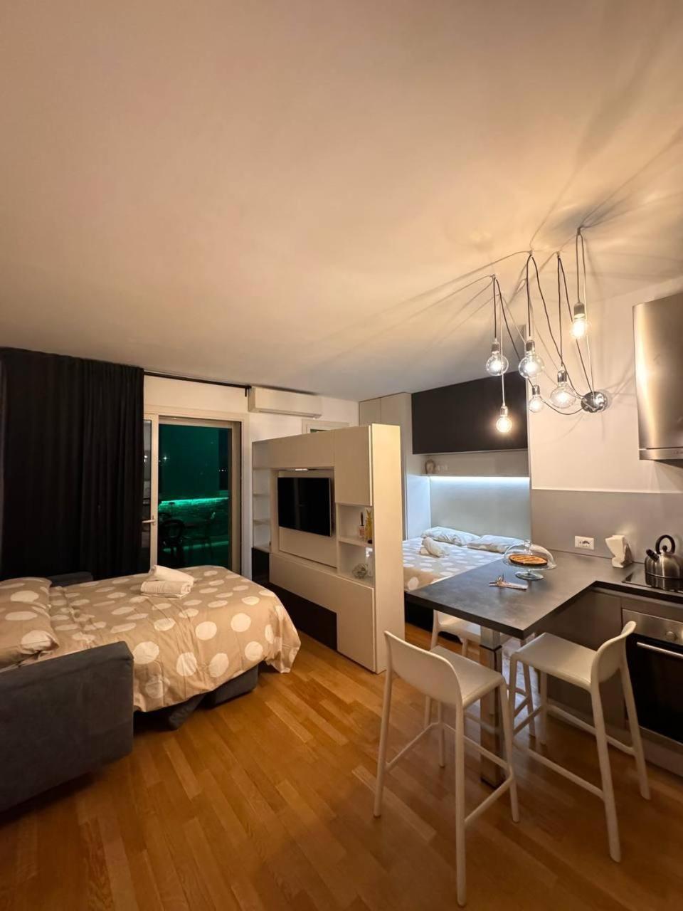 ローマModern Loft Privateアパートメント エクステリア 写真